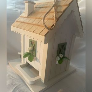 Zingz & Thingz Happy Home Birdhouse - NWOT